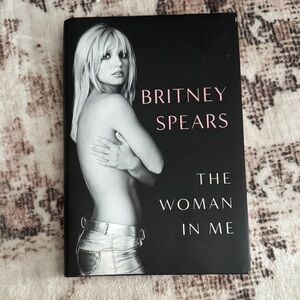 Britney spears the woman in me book